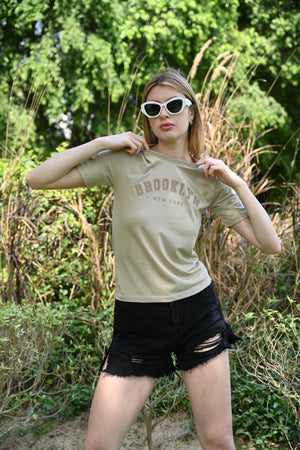 Brooklyn Vibes – Light Green T-Shirt