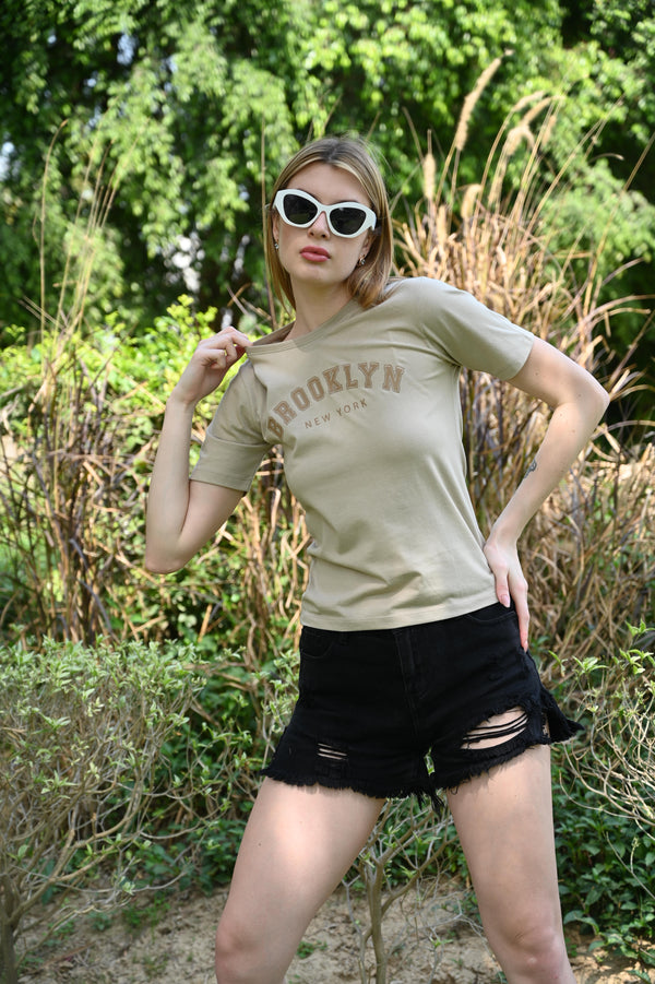 Brooklyn Vibes – Light Green T-Shirt