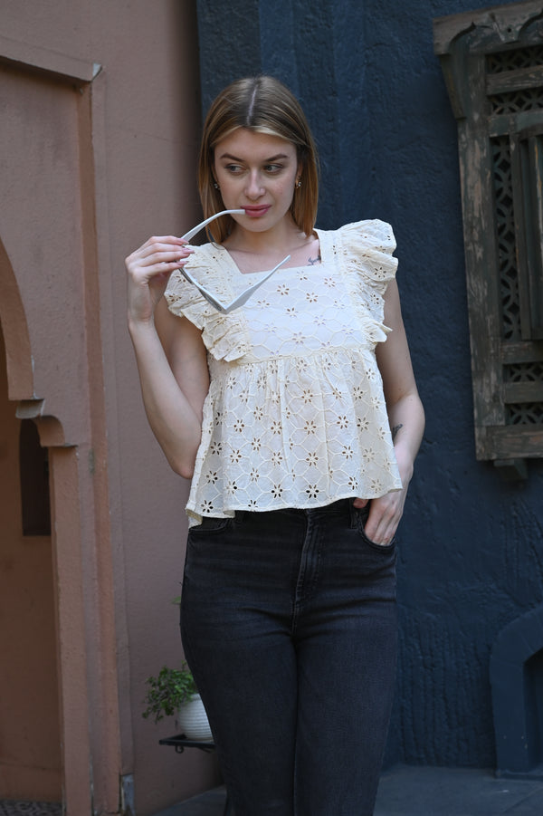 Light Yellow Sleeveless Top | Bright & Breezy