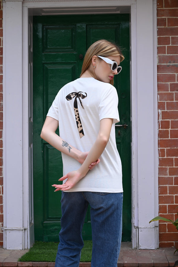 White T-Shirt – Stylish Back Ribbon Design